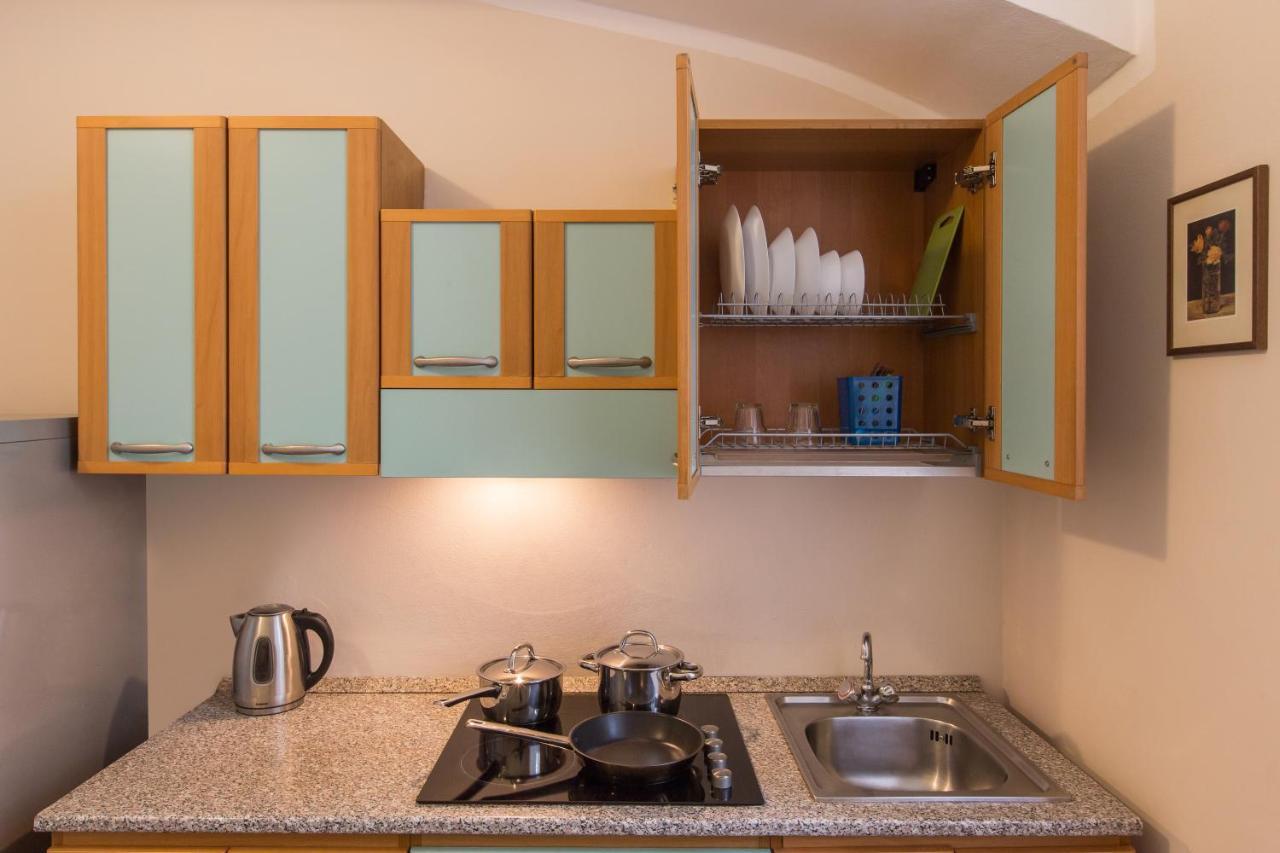פראג Duskova Apartments מראה חיצוני תמונה