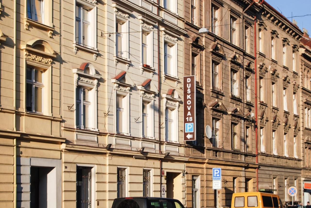 פראג Duskova Apartments מראה חיצוני תמונה